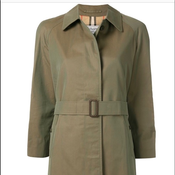 Burberry Trench Coat. Great condition - Picture 5 of 8